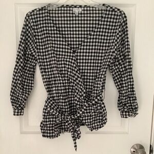 love, fire Black/White Gingham 3/4 Sleeve Wrap Blouse Size M NEW WITHOUT TAGS